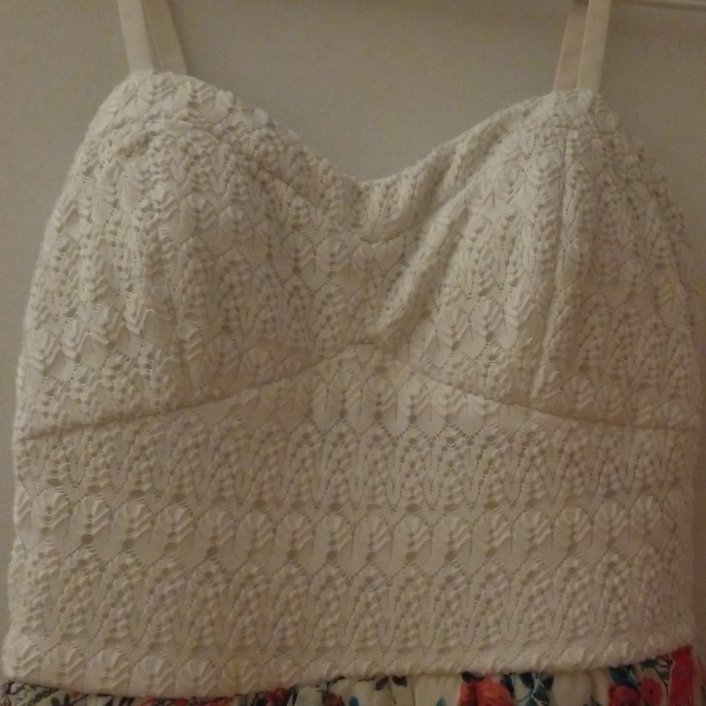 Dress - Picture 2 of 3
